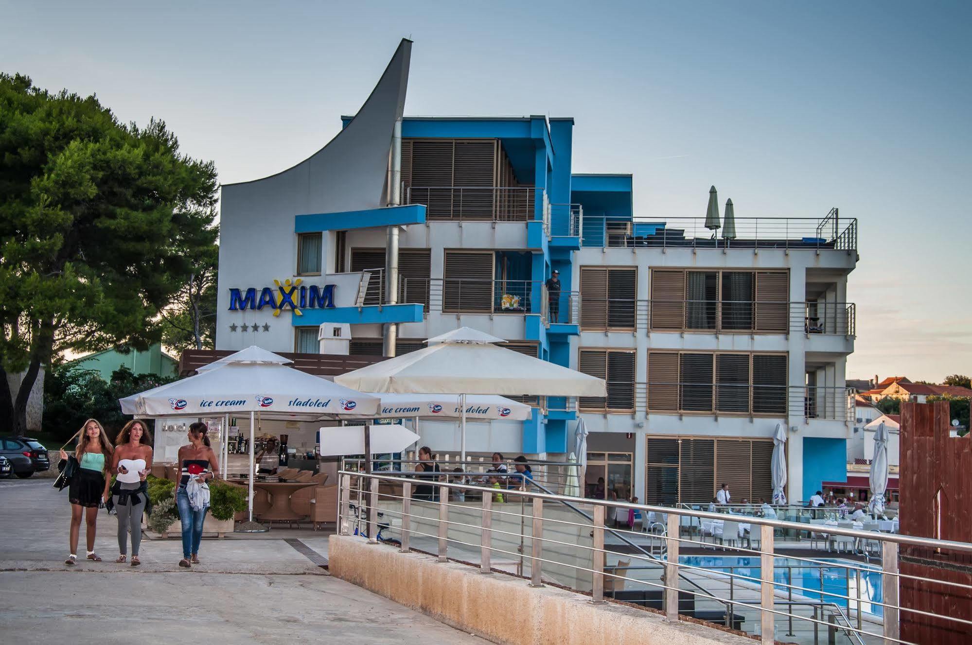 Hotel Maxim Božava Exterior foto